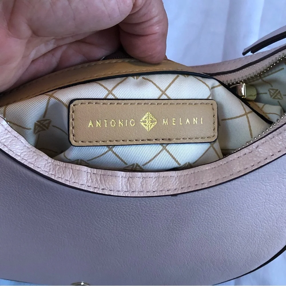 ANTONIO MELANI chic versatile